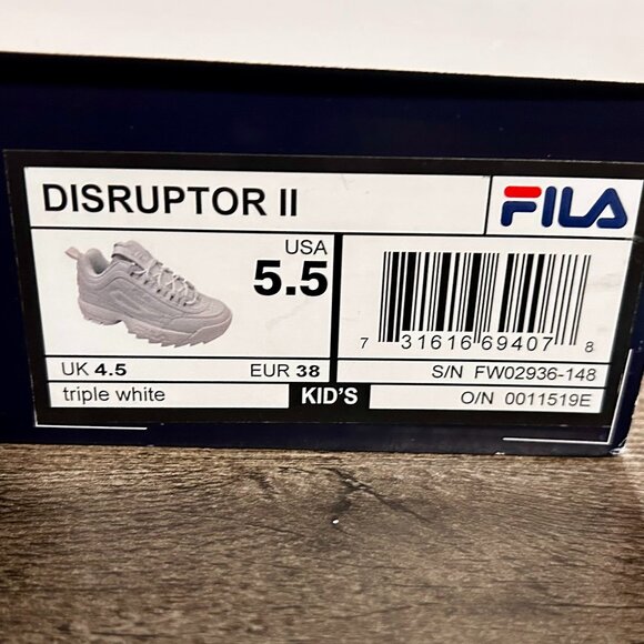 Triple White Fila Disruptor 2 - US W's 7, M's 5.5, Kid's 5.5 - Picture 6 of 6